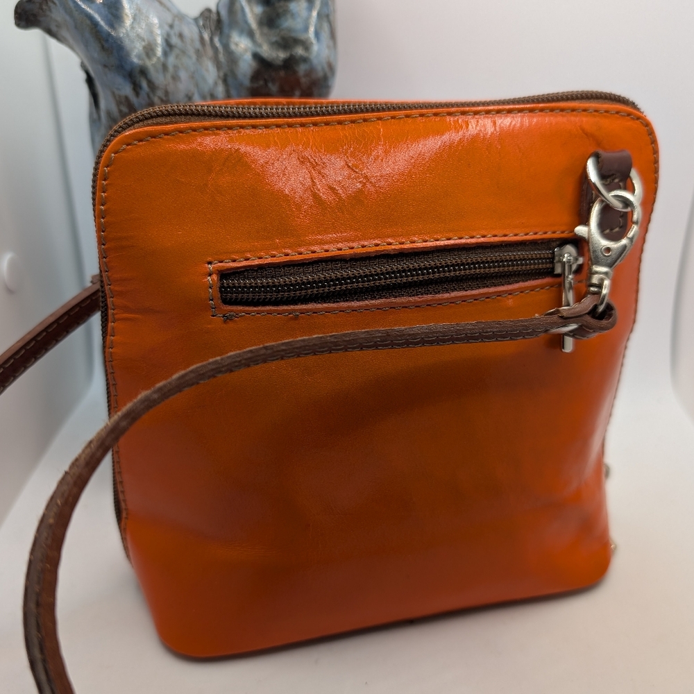 Vera Pelle Orange Crossbody Bag